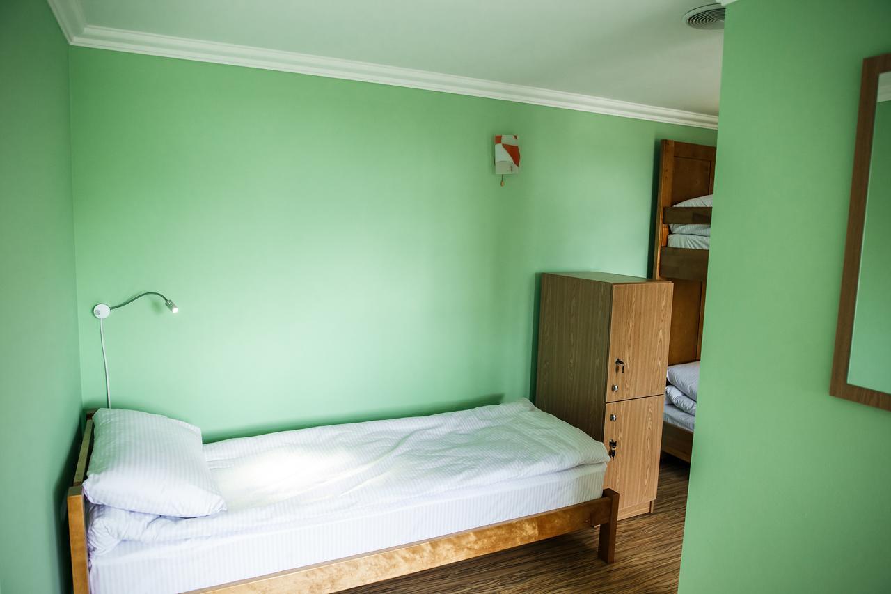 Sweet Home Hostel / Guest House Černivci Esterno foto